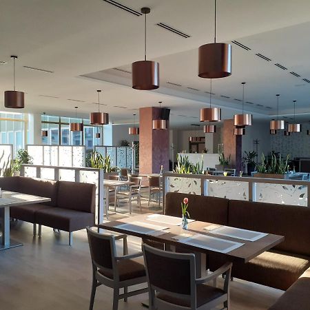 Hotel Uno Ústí nad Orlicí Buitenkant foto